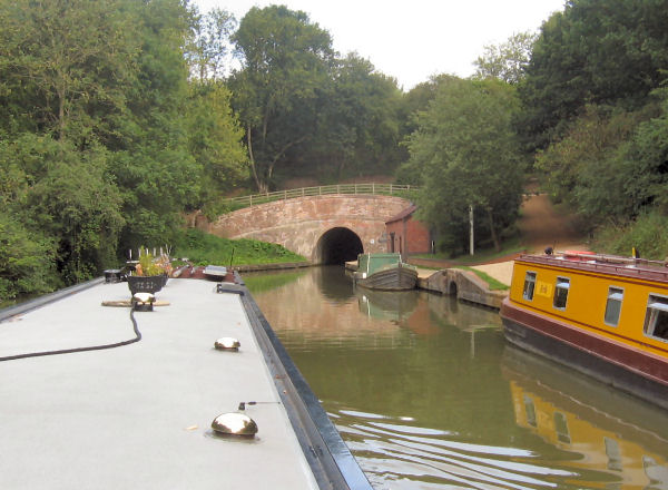 Approaching Blisworth Tunnel from Stoke Bruerne