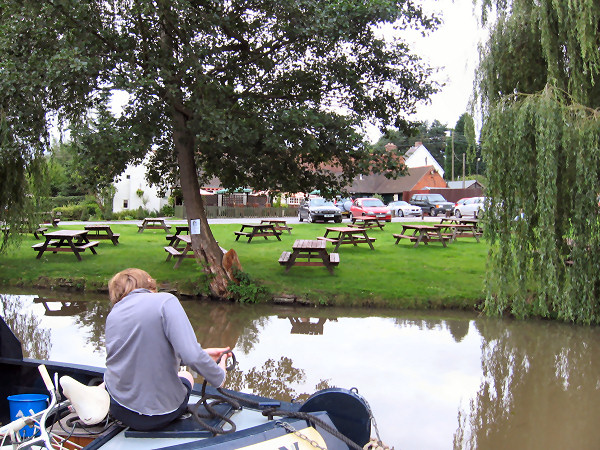 Sojourn moored opposite Fleur de Lys pub at Lowsonford