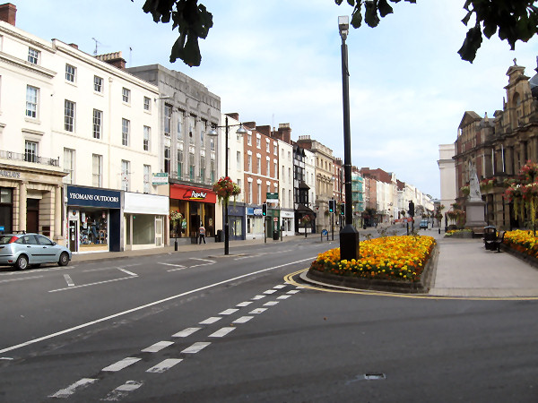 Good outdoors shop and Pizza Hut in Leamington Spa!