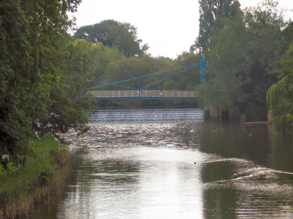 Weir on river at Leamington Spa