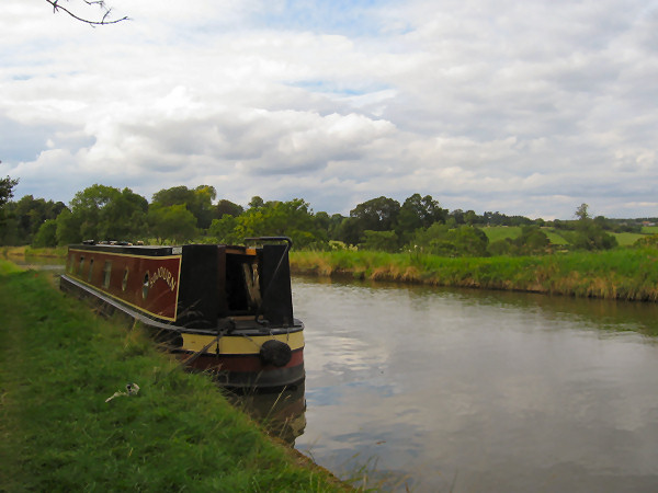 Nice mooring at Rowington