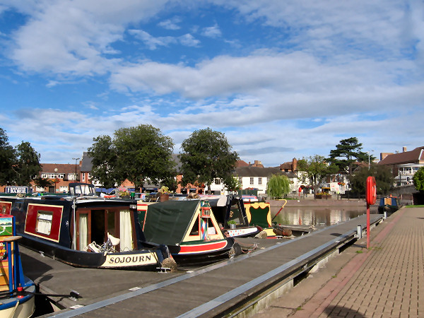 Sojourn moored in Bancroft Basin Stratford on Avon