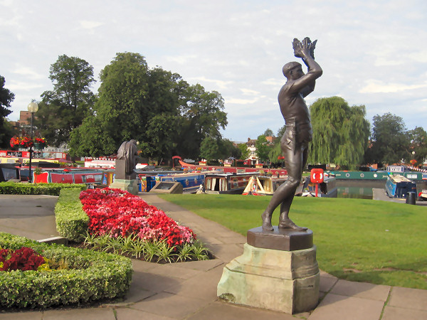 Statue of Prince Hal at Stratford on Avon