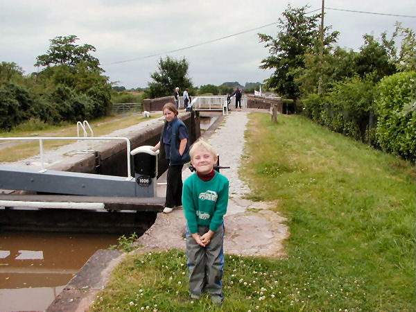 Checking out Cholmondeston Lock near Venetian Marina