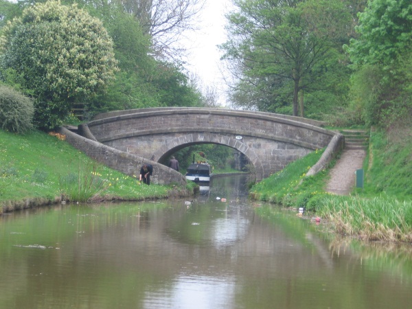 Snake bridge on Macclesfield canal